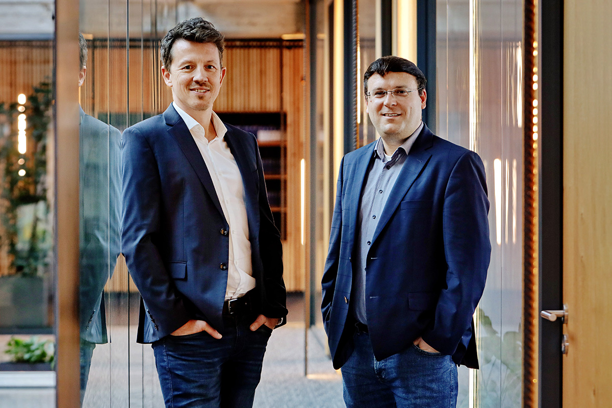 Geschäftsführung_bbs_1932_edit_1200x800px